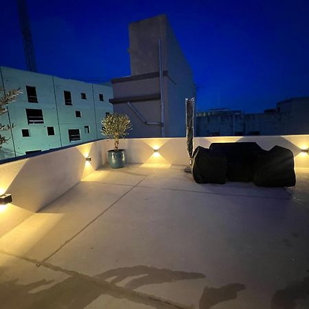 Dar Barbara Duplex 2 Double Bedrooms,2 Sofa Beds Large House With Terrace Roof Views Of Valletta Cospicua Экстерьер фото