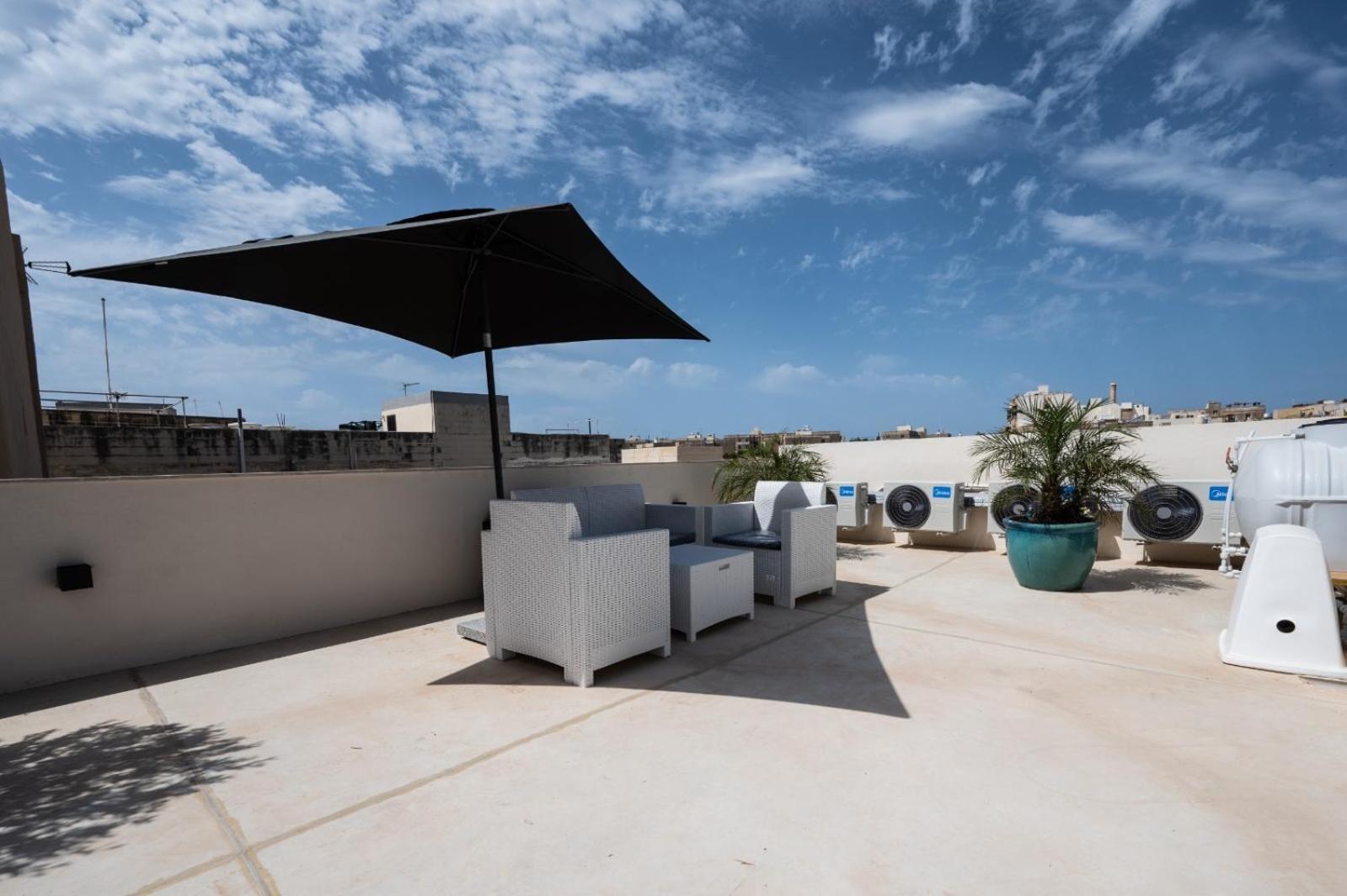 Dar Barbara Duplex 2 Double Bedrooms,2 Sofa Beds Large House With Terrace Roof Views Of Valletta Cospicua Экстерьер фото